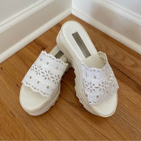 Stella McCartney White Floral Embroidered Cut Out Platform Slide Sandals - Picture 7 of 7
